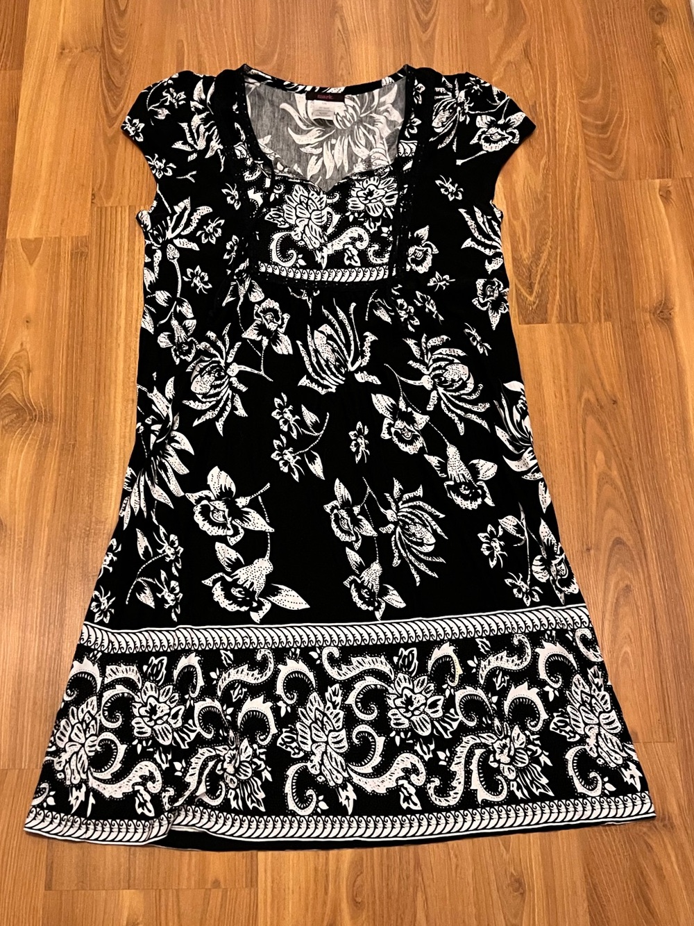 mark. Black and White Floral Midi Dress